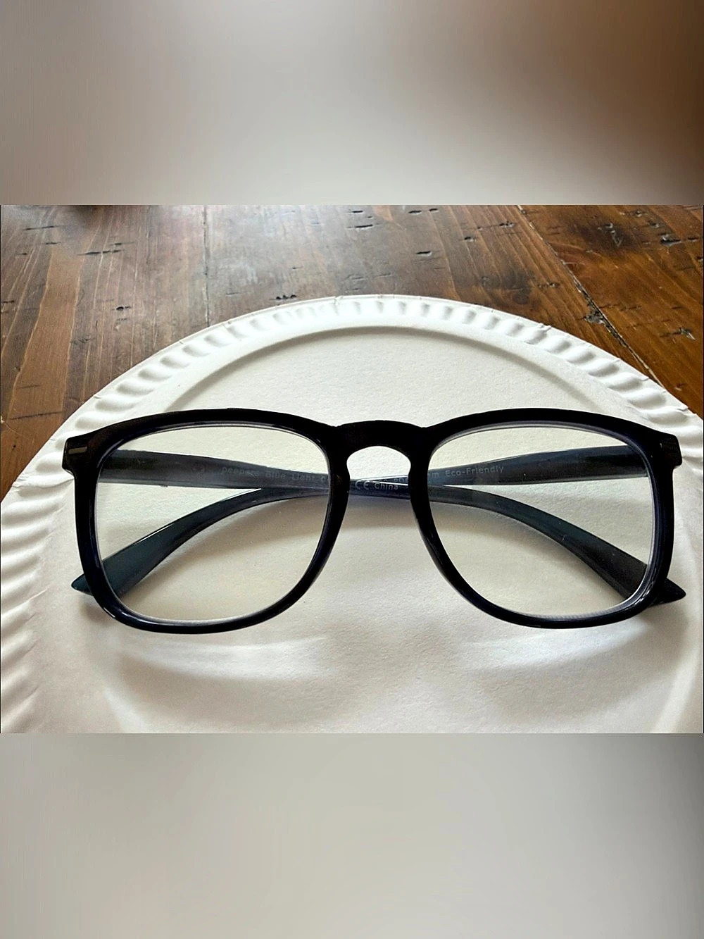 Peepers new! Bought wrong ones 3.00 Black Frame Glasses Like New